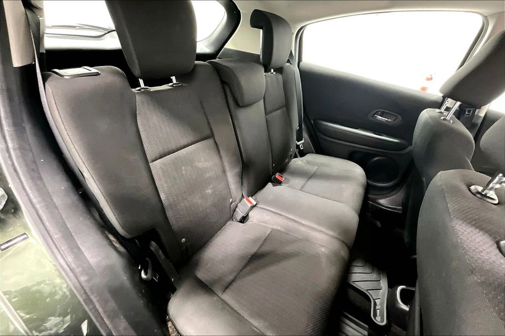 Used 2017 Honda HR-V LX image 34