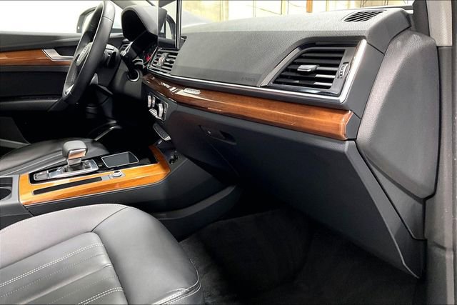 Used 2023 Audi Q5 2.0T Premium w/ Convenience Package AWD/4WD image 15