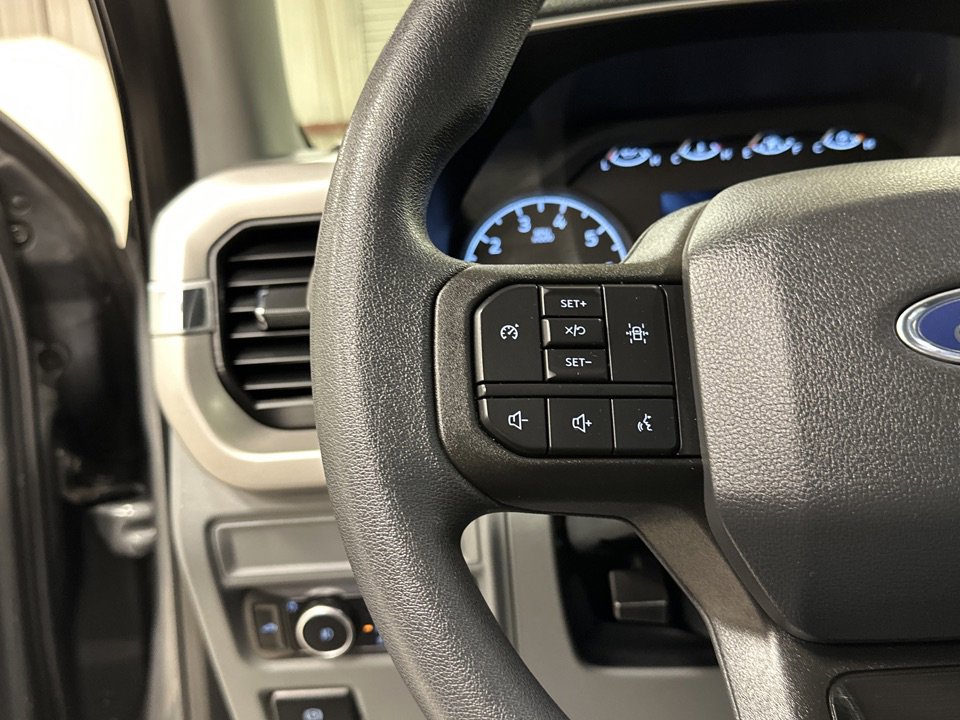 Used 2022 Ford F150 XLT w/ Trailer Tow Package image 10