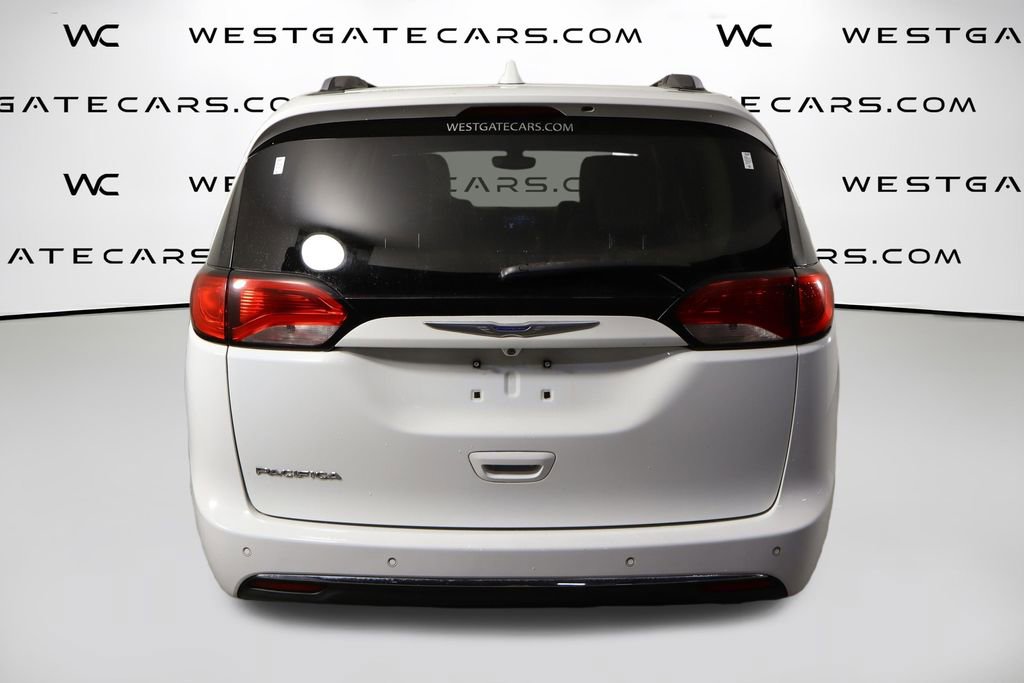 Used 2018 Chrysler Pacifica Touring-L Plus w/ Tire & Wheel Group image 50