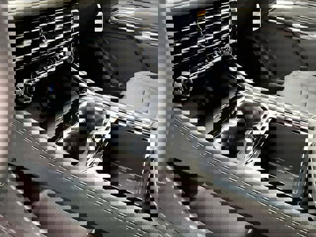 New 2026 Chevrolet Traverse LT w/ Sun and Wheel Package image 13