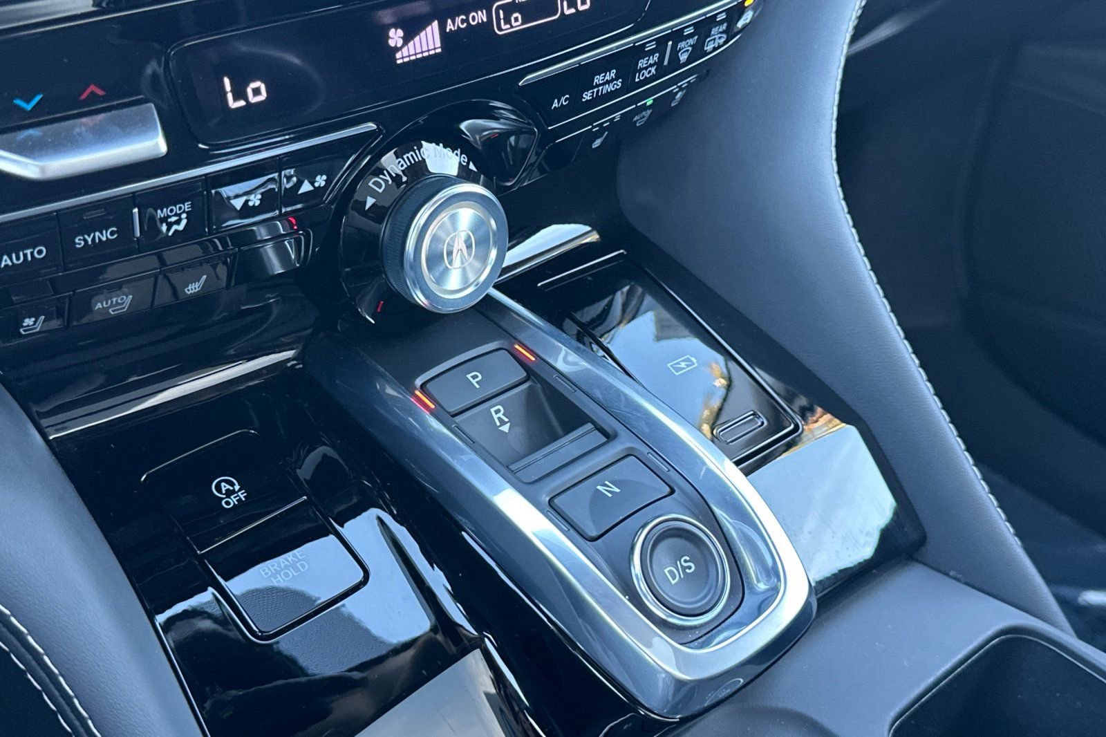 Used 2023 Acura MDX SH-AWD w/ Advance Package image 23