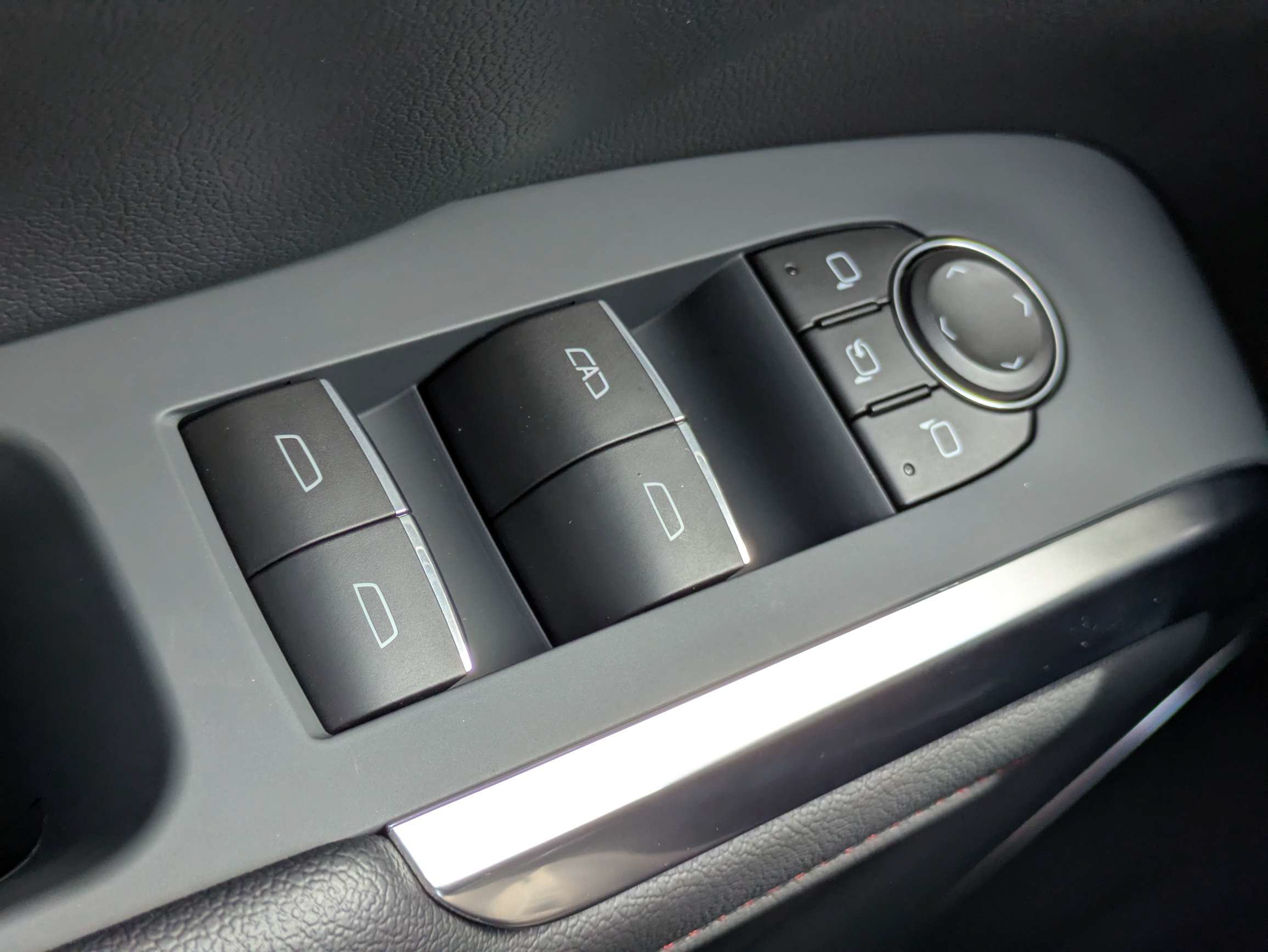 New 2026 Chevrolet Traverse RS FWD image 16
