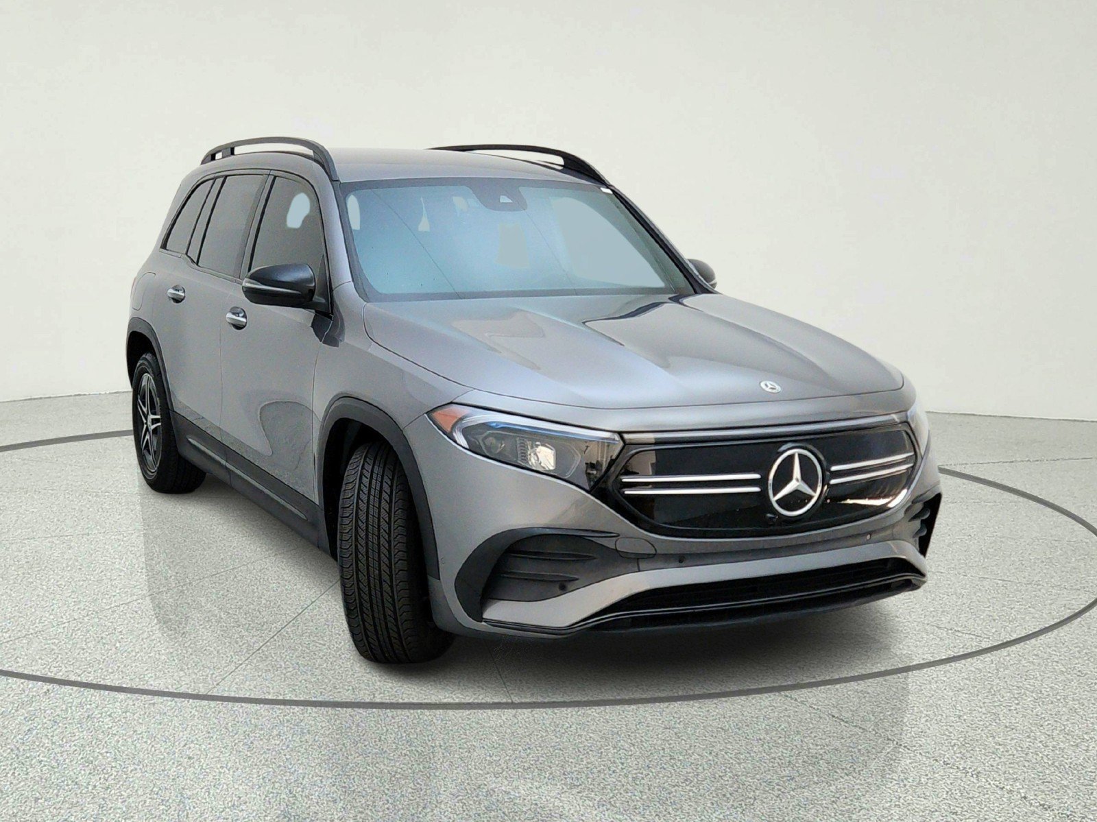 Certified 2023 Mercedes-Benz EQB 300 4MATIC image 4