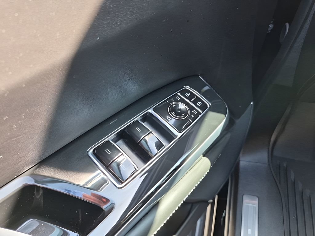 Certified 2026 Cadillac Escalade ESV Platinum Sport w/ LPO, ONYX Package image 29