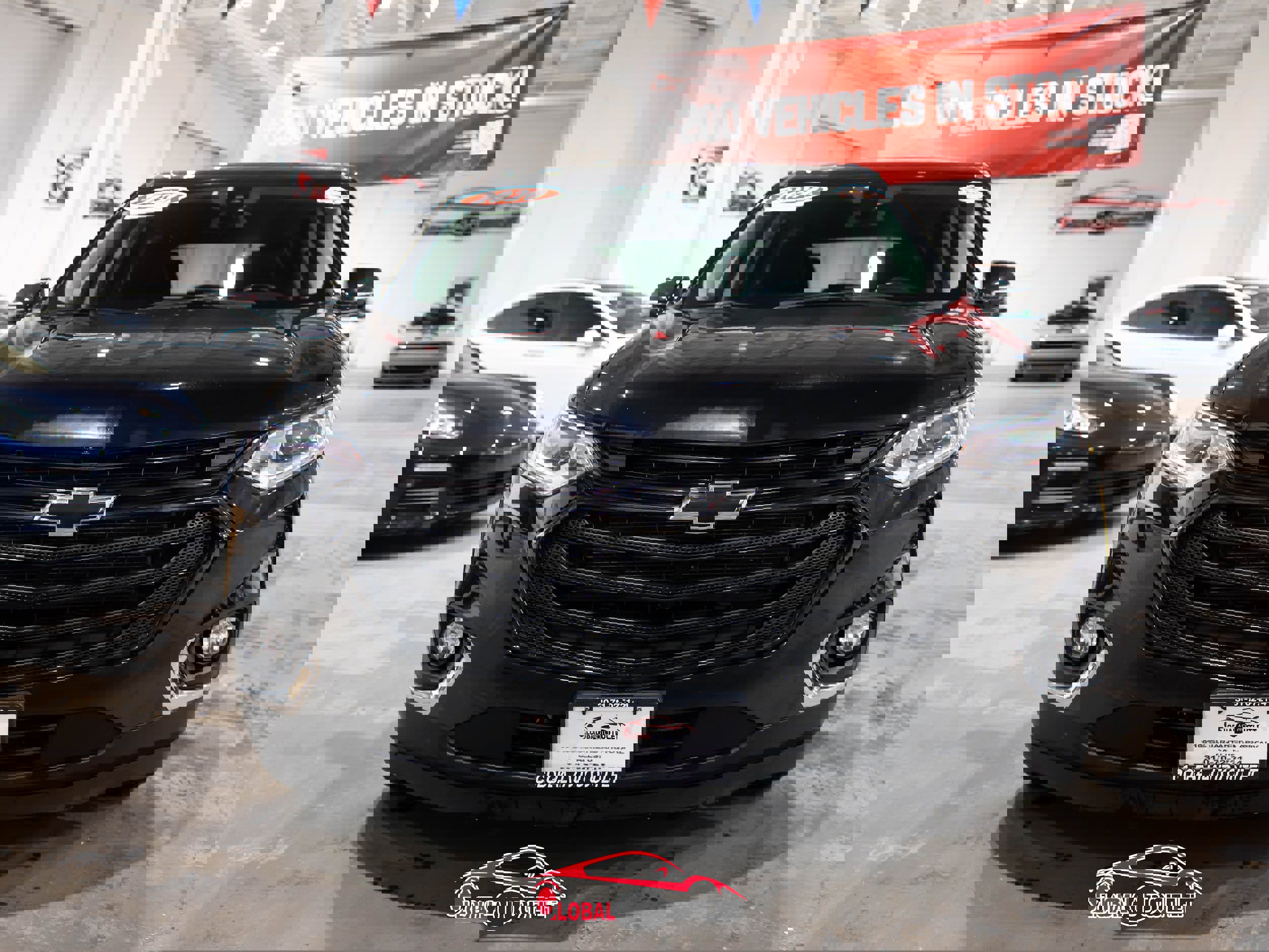 Used 2020 Chevrolet Traverse LT w/ Driver Confidence II Package image 2