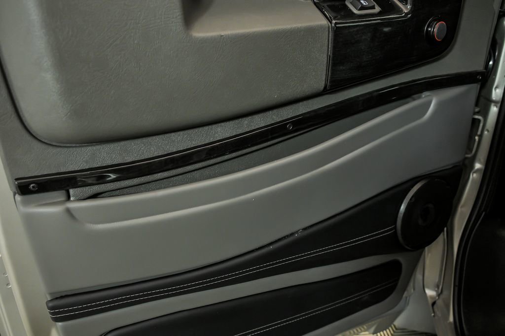 New 2026 GMC Savana 2500 Work Van w/ Driver Convenience Package image 10