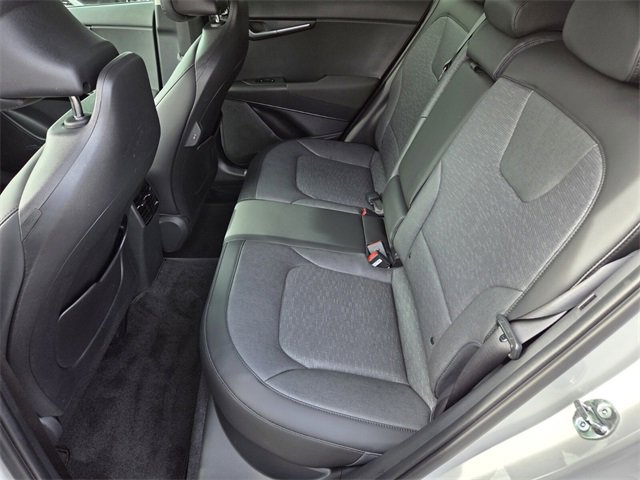 Certified 2024 Kia Niro SX Touring image 11