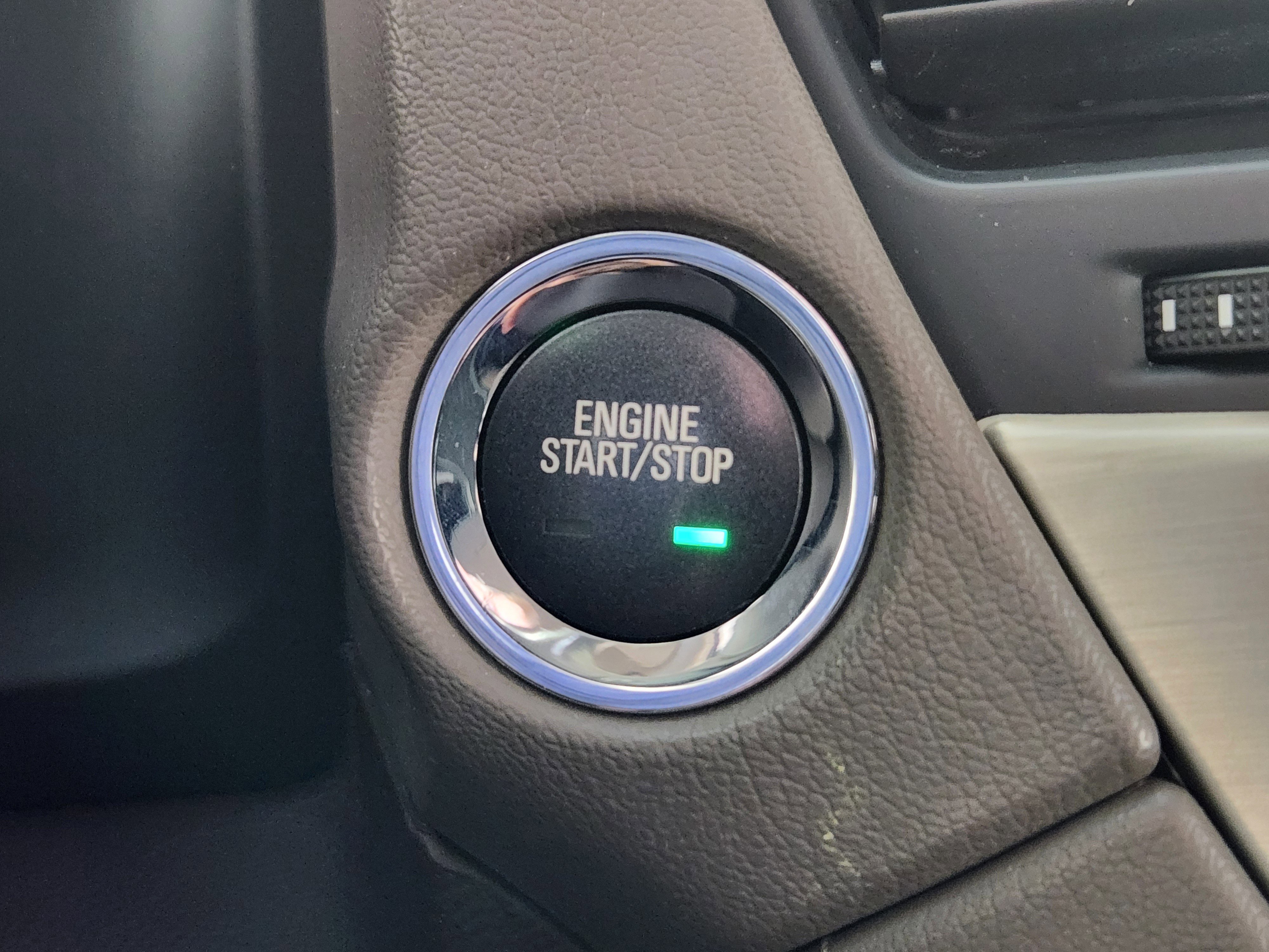 Used 2018 GMC Yukon Denali AWD/4WD image 26