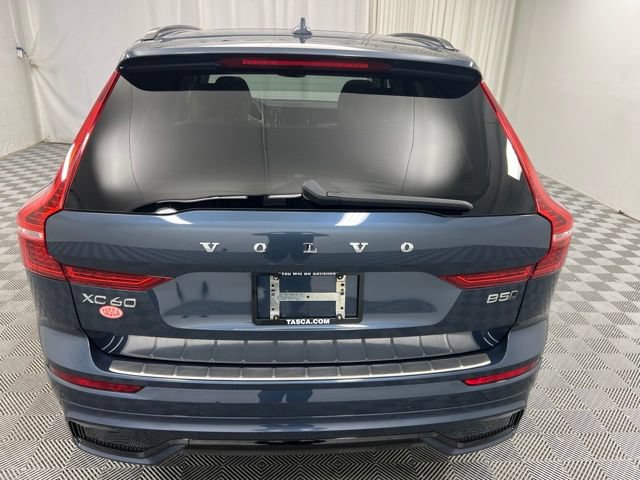 Used 2024 Volvo XC60 B5 Core w/ Protection Package Premier AWD/4WD image 7