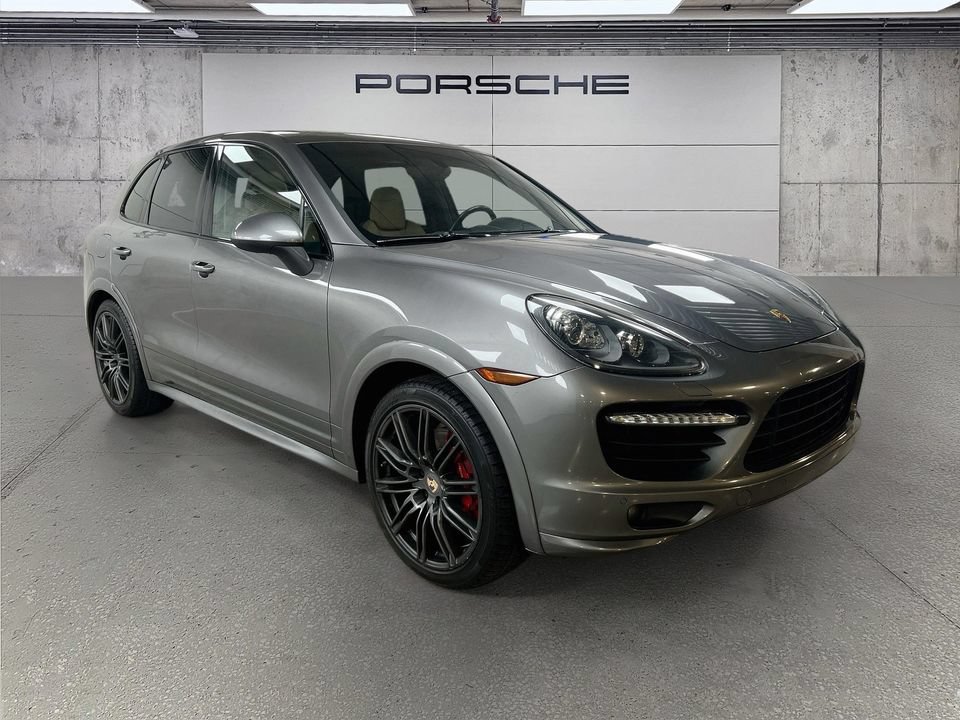 Used 2014 Porsche Cayenne GTS AWD/4WD image 7