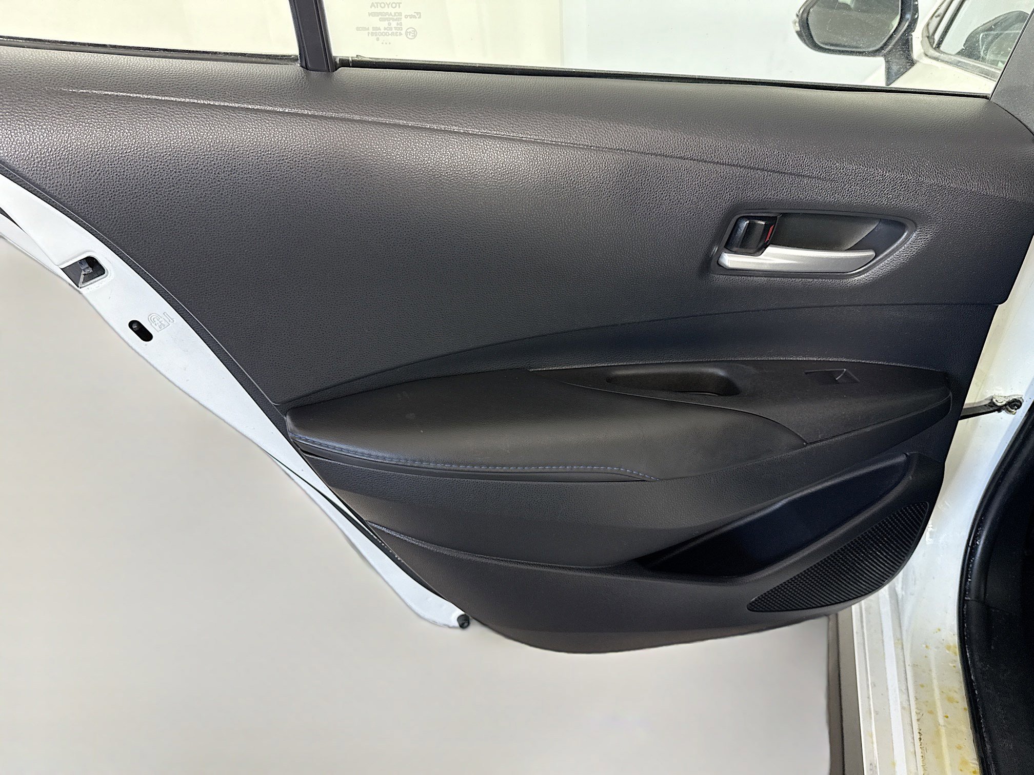 Used 2021 Toyota Corolla SE w/ Carpet Mat Package (TMS) image 25