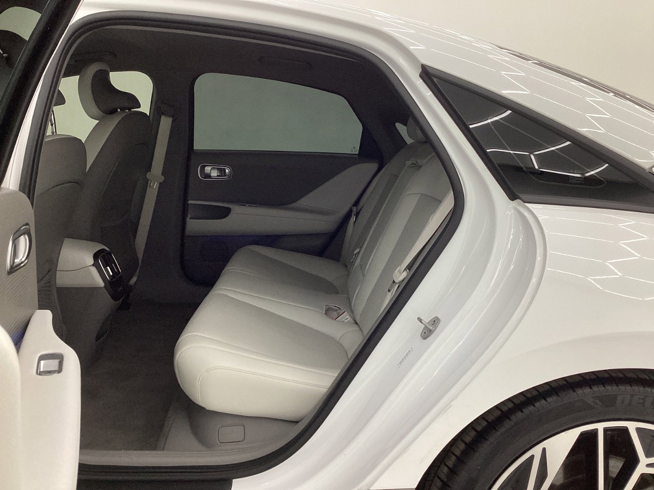 Used 2023 Hyundai Ioniq 6 SEL image 20