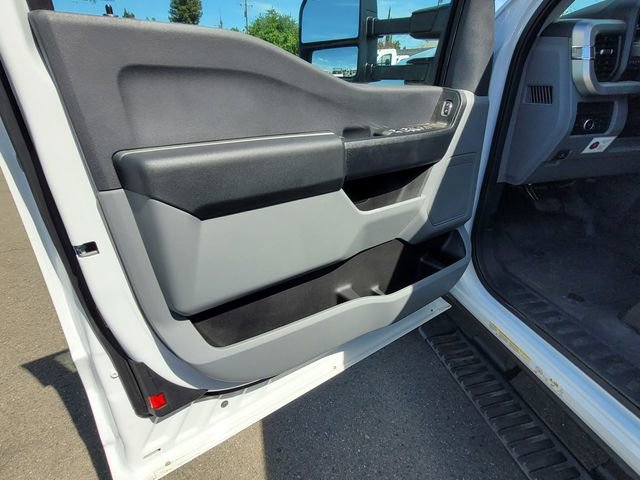 New 2024 Ford F550 4x4 SuperCab Super Duty image 8