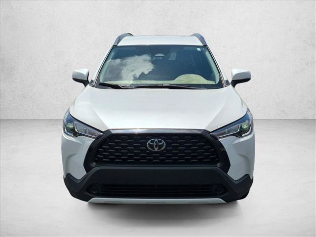 Used 2024 Toyota Corolla Cross LE FWD video 2