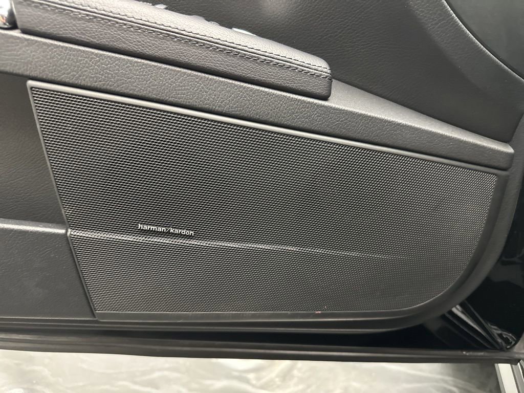 Used 2013 Mercedes-Benz S 550 4MATIC image 25