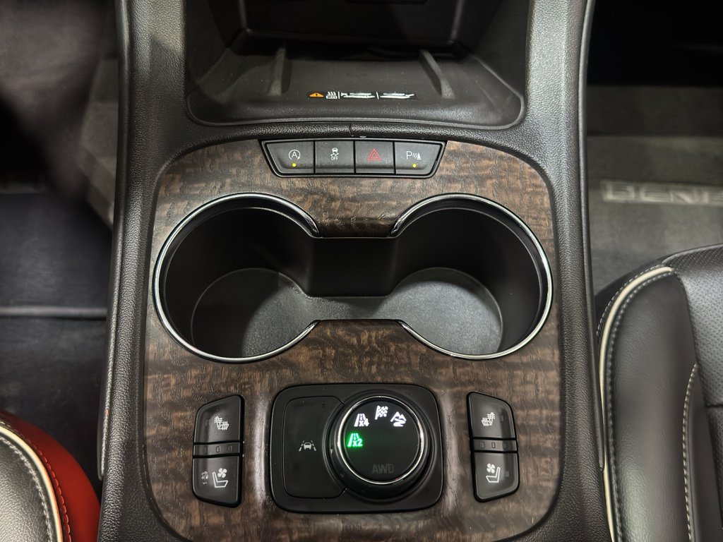 Used 2022 GMC Acadia Denali w/ GMC Pro Grade Package image 33