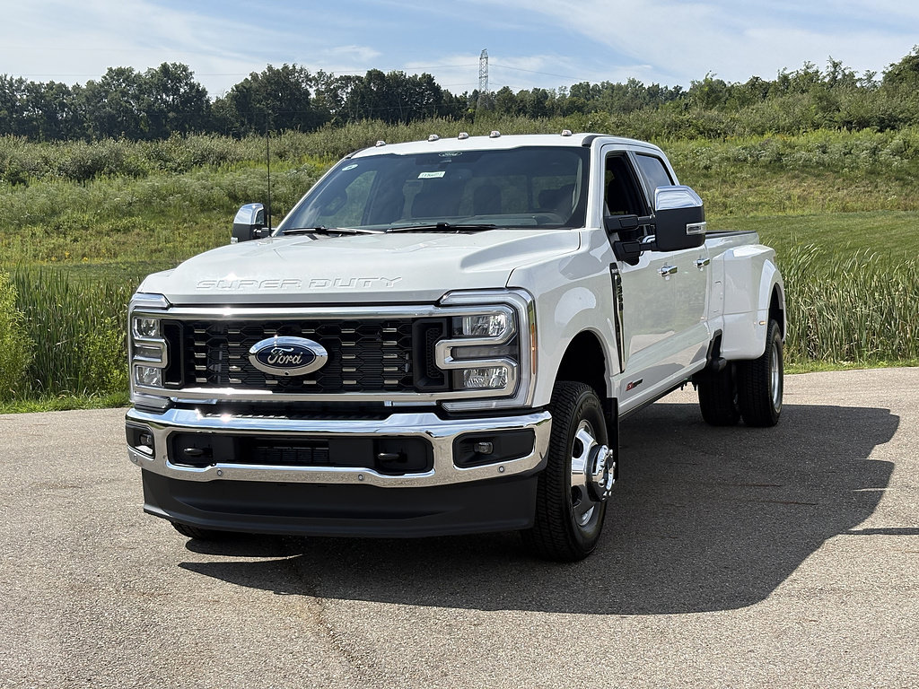 New 2026 Ford F350 King Ranch w/ Chrome Package AWD/4WD image 1