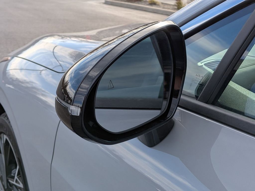 Used 2025 Kia K5 GT-Line w/ GT-Line Premium Package image 11