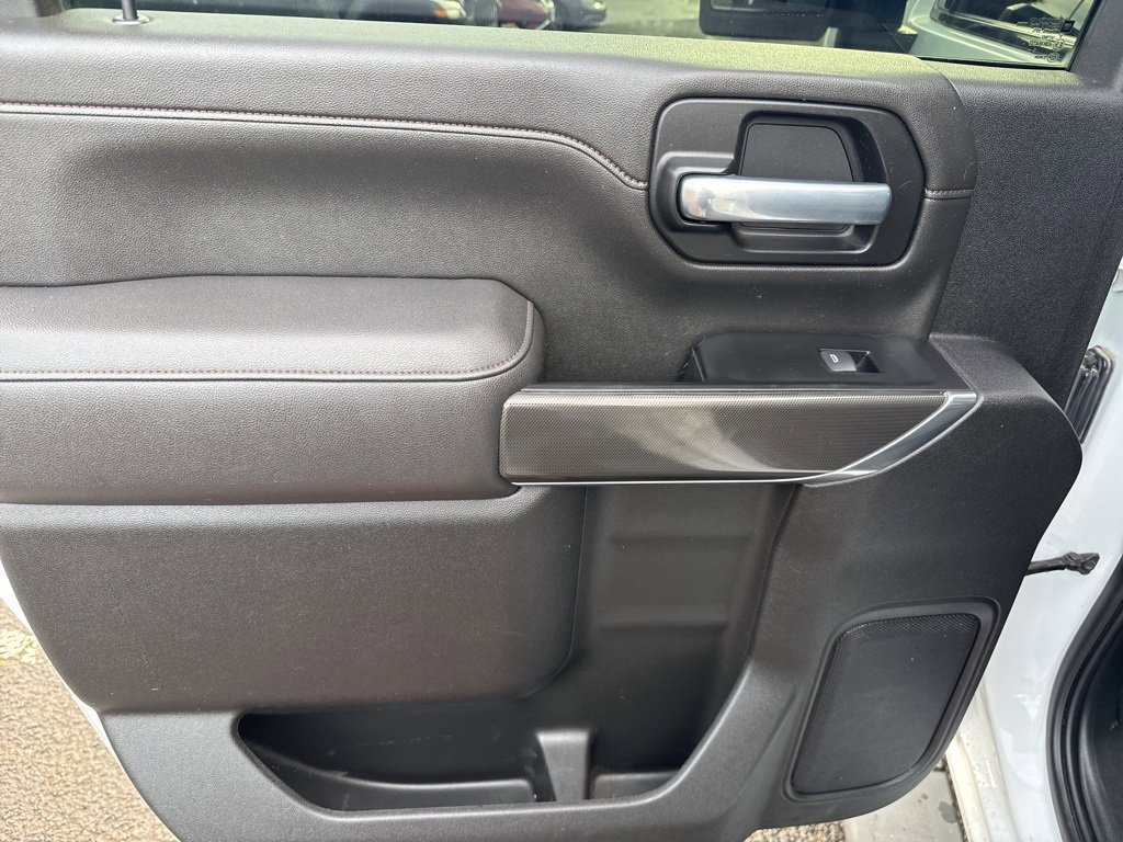 Used 2022 GMC Sierra 2500 AT4 image 16