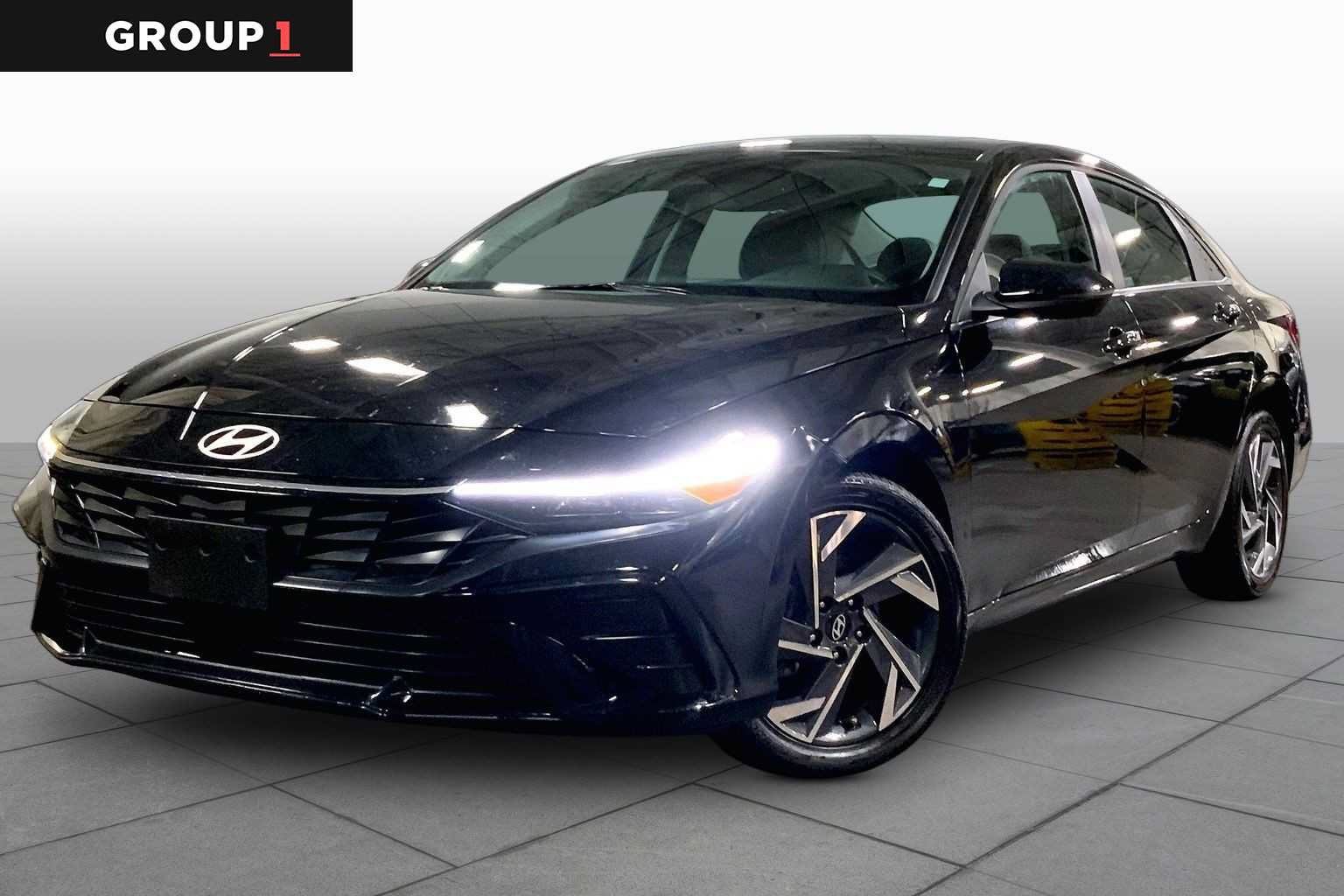 Used 2025 Hyundai Elantra Limited