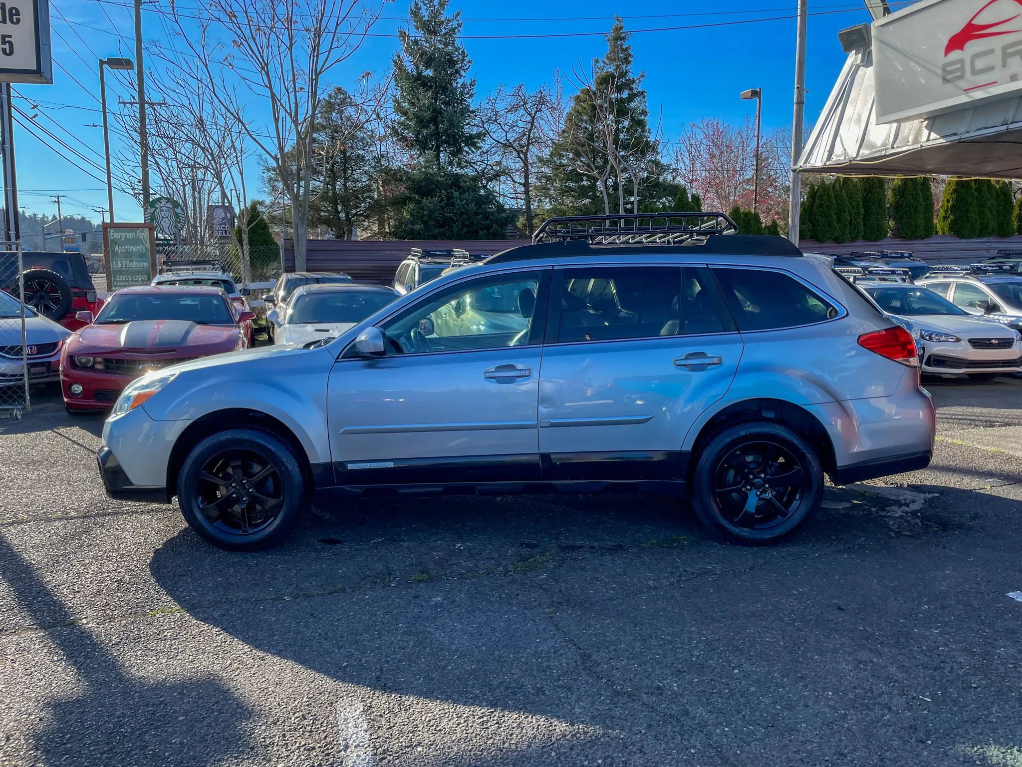 Used 2013 Subaru Outback 2.5i Limited AWD/4WD image 8