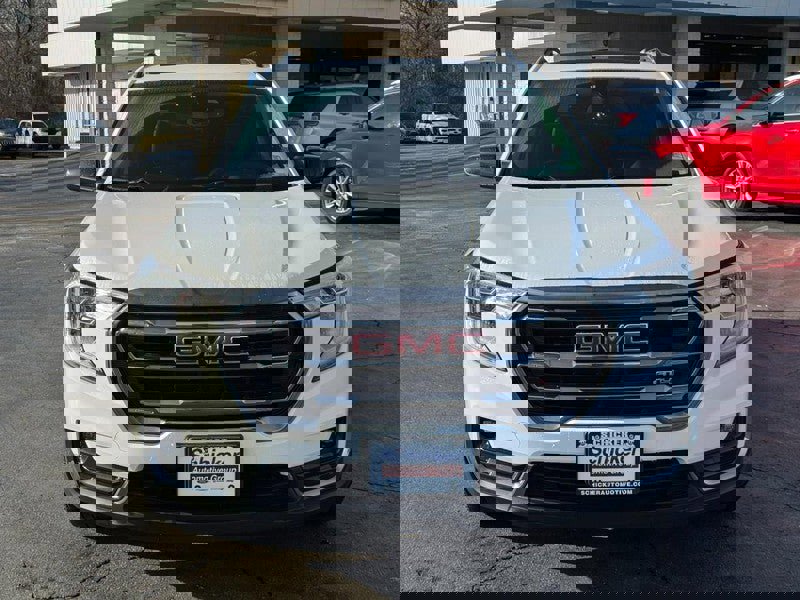 Used 2022 GMC Terrain AT4 w/ Infotainment Package II image 9