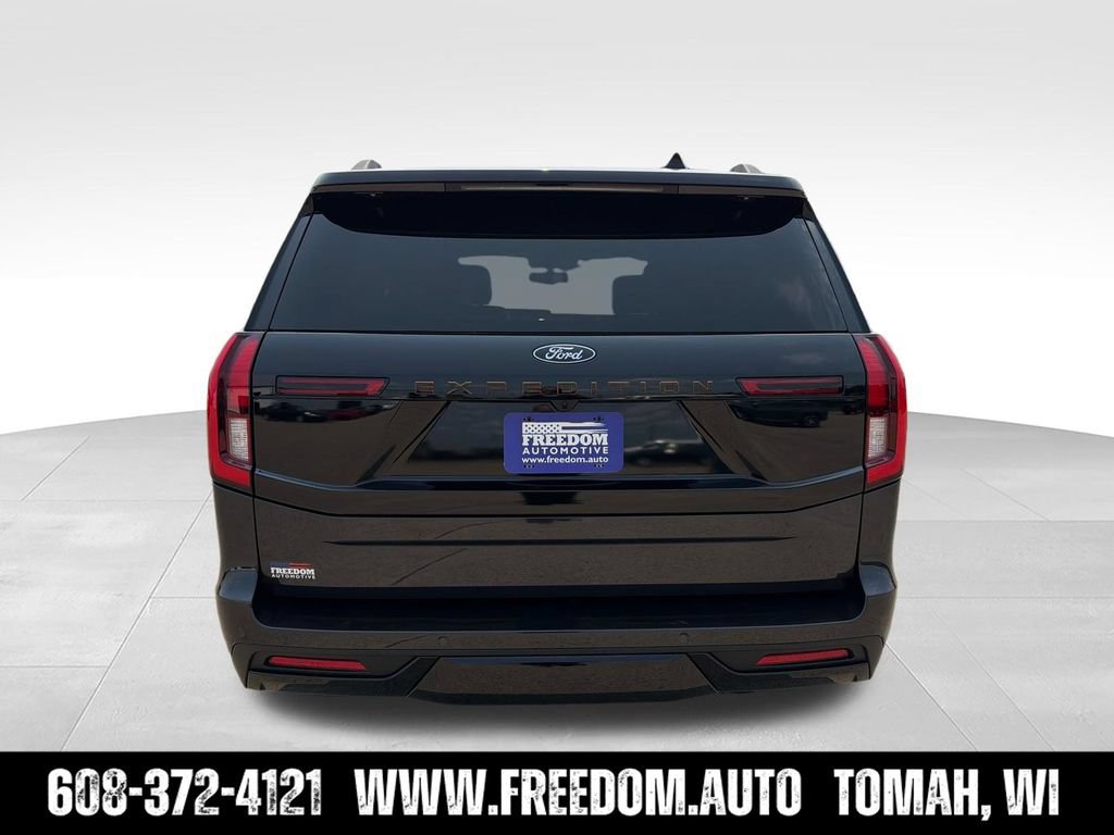 Used 2025 Ford Expedition Tremor AWD/4WD image 6
