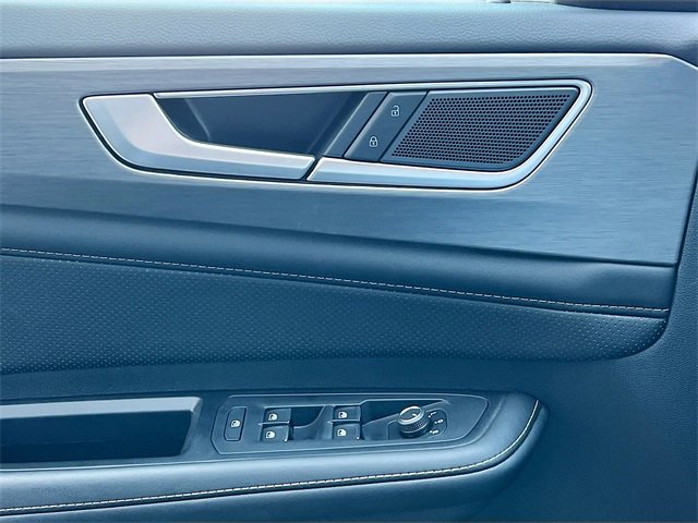 New 2024 Volkswagen Atlas Cross Sport SE image 17