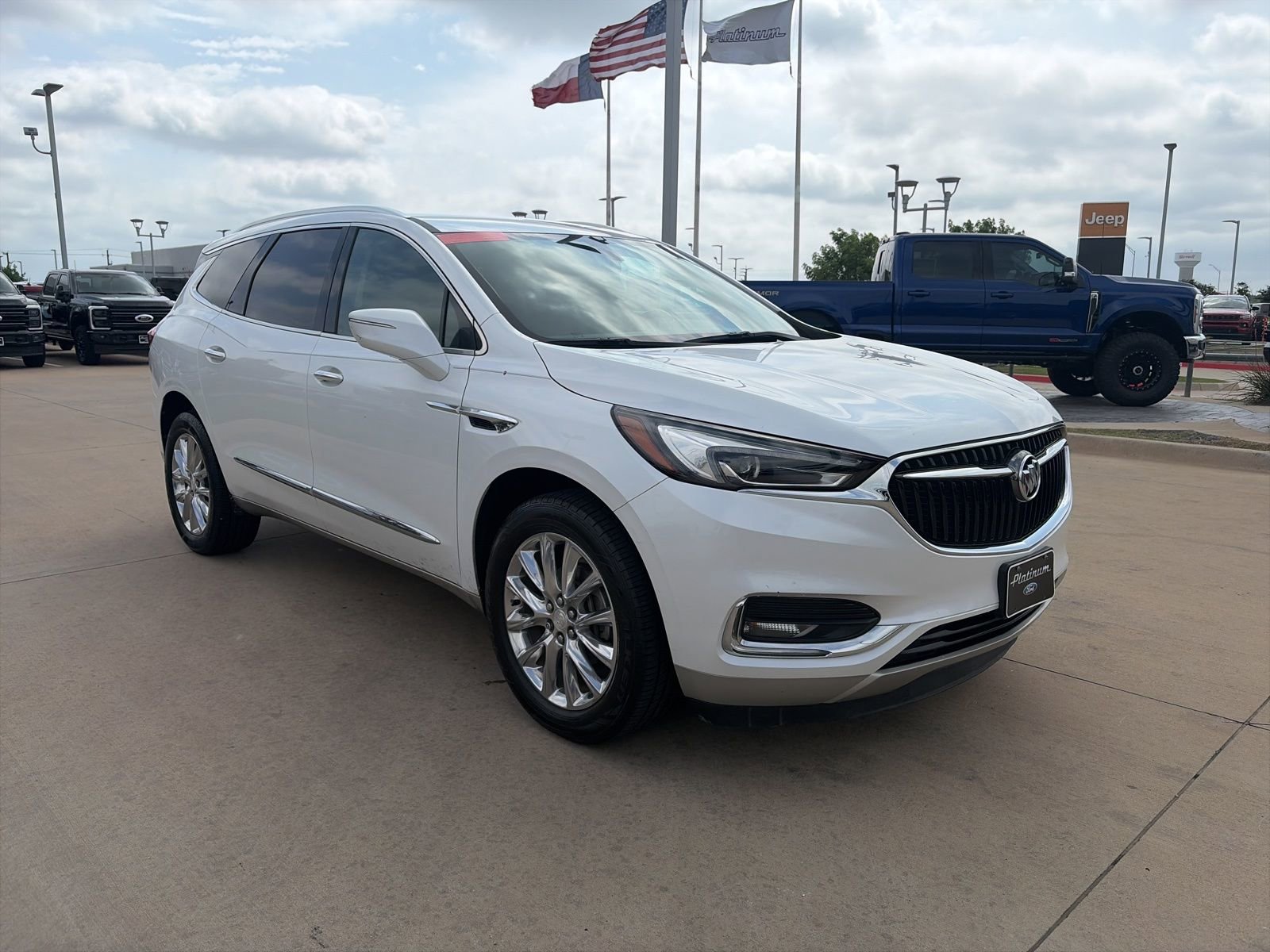 Used 2019 Buick Enclave Essence FWD image 7