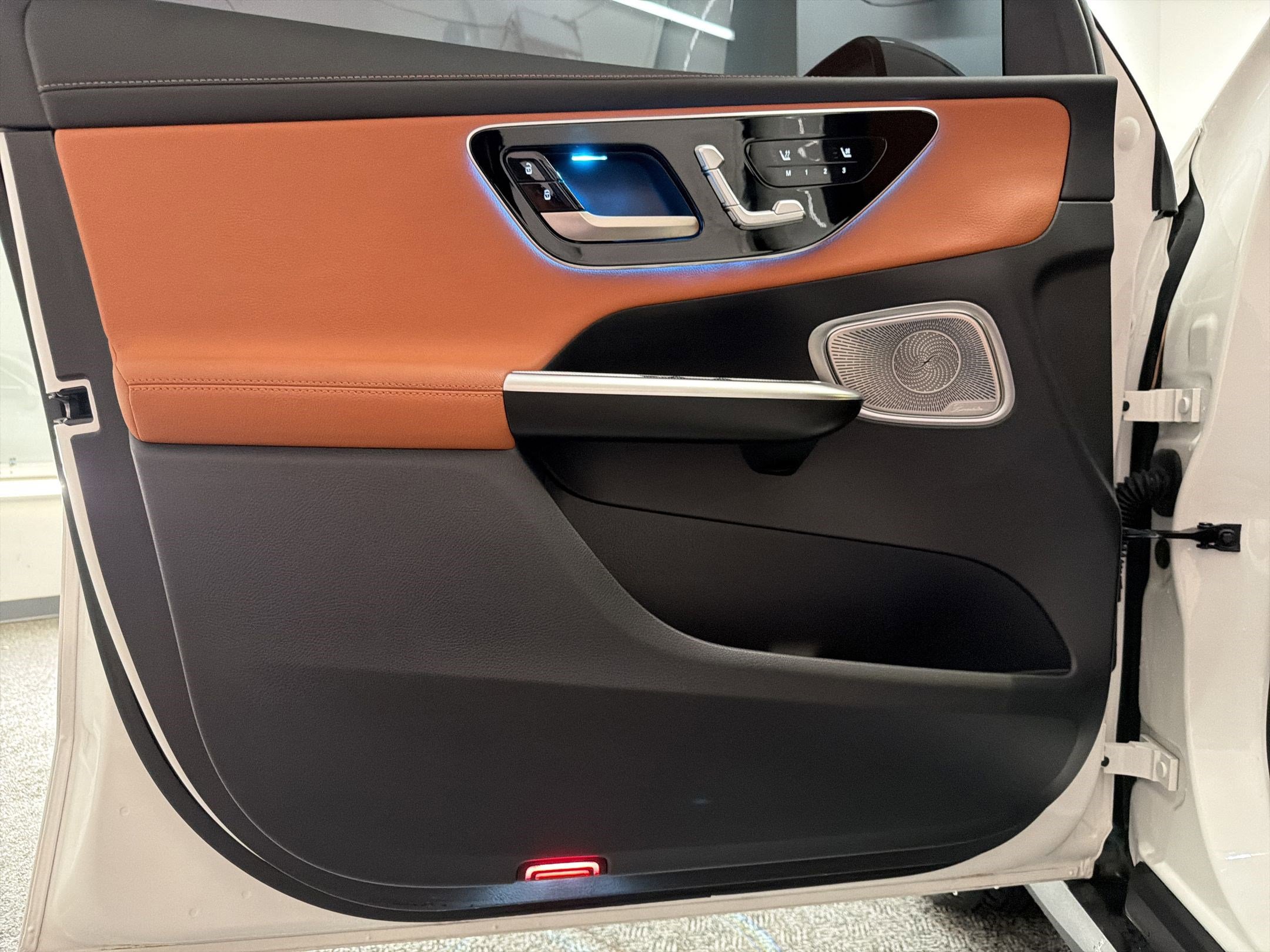 Used 2024 Mercedes-Benz GLC 300 image 13