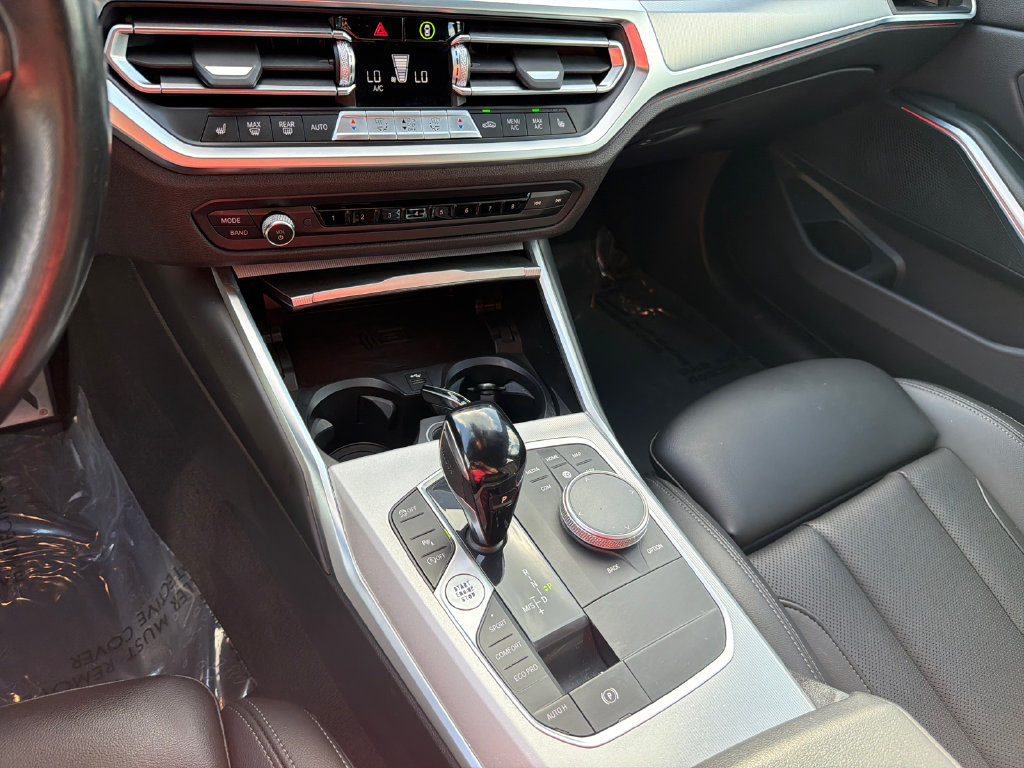 Used 2022 BMW 330i Sedan w/ Premium Package 2 RWD image 30