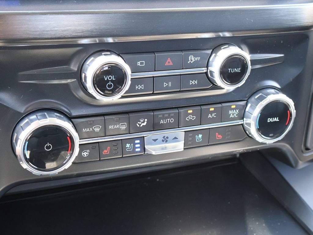 New 2027 Ford F250 Lariat w/ Black Appearance Package AWD/4WD image 35