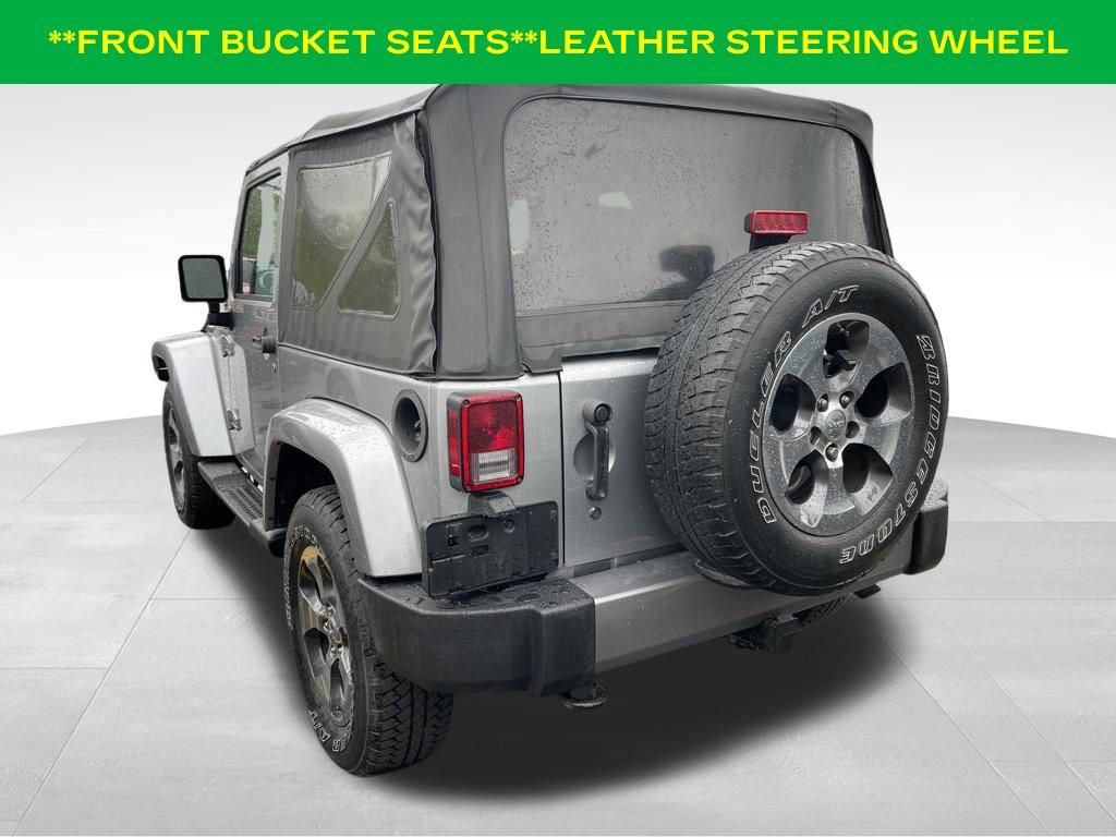 Used 2016 Jeep Wrangler Sahara w/ Connectivity Group AWD/4WD image 8