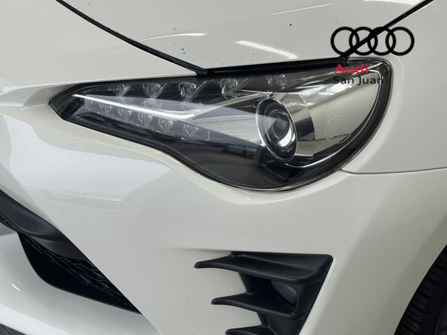 Used 2017 Toyota 86 RWD image 5
