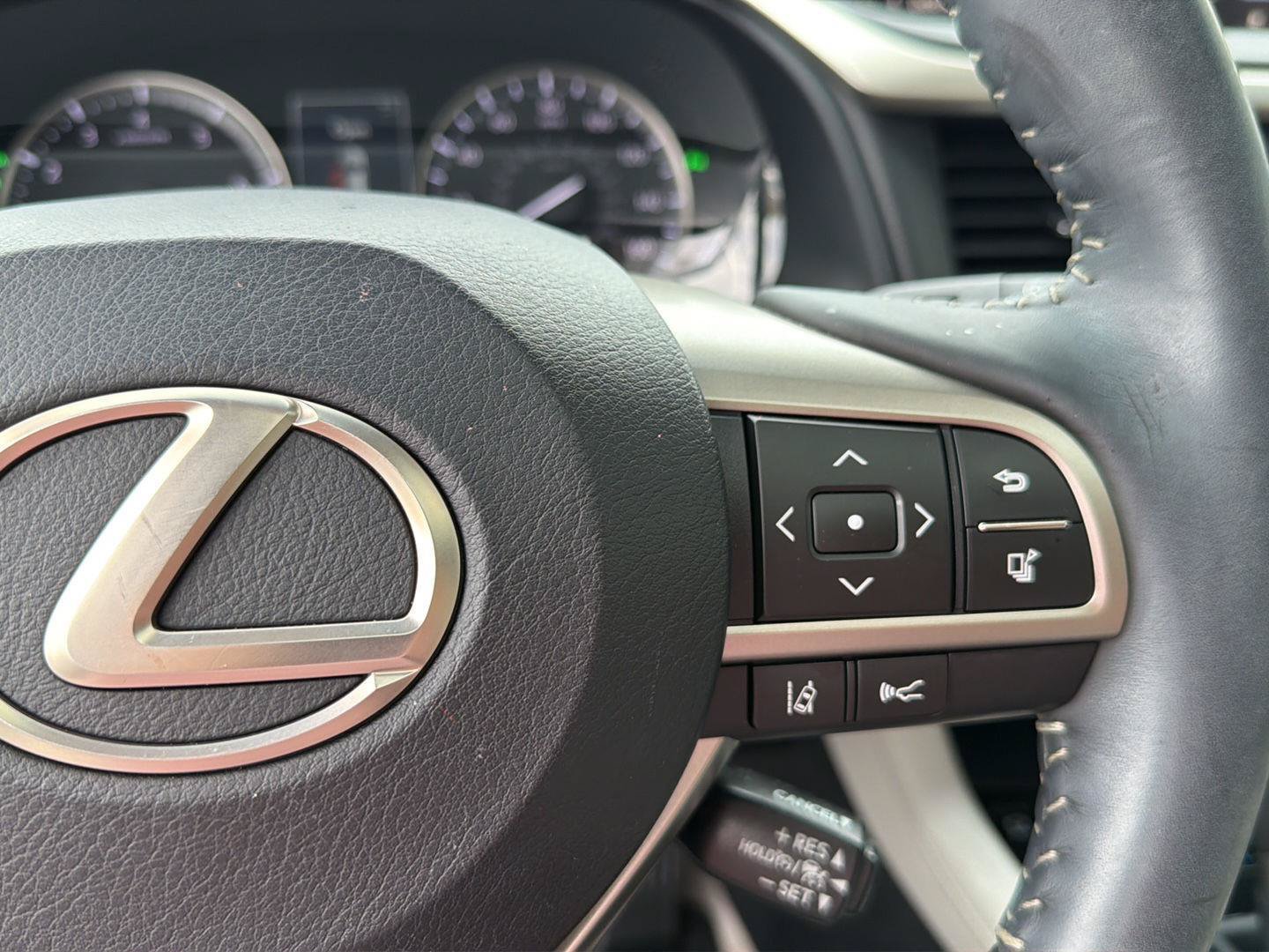 Used 2018 Lexus RX 350 FWD w/ Premium Package image 22