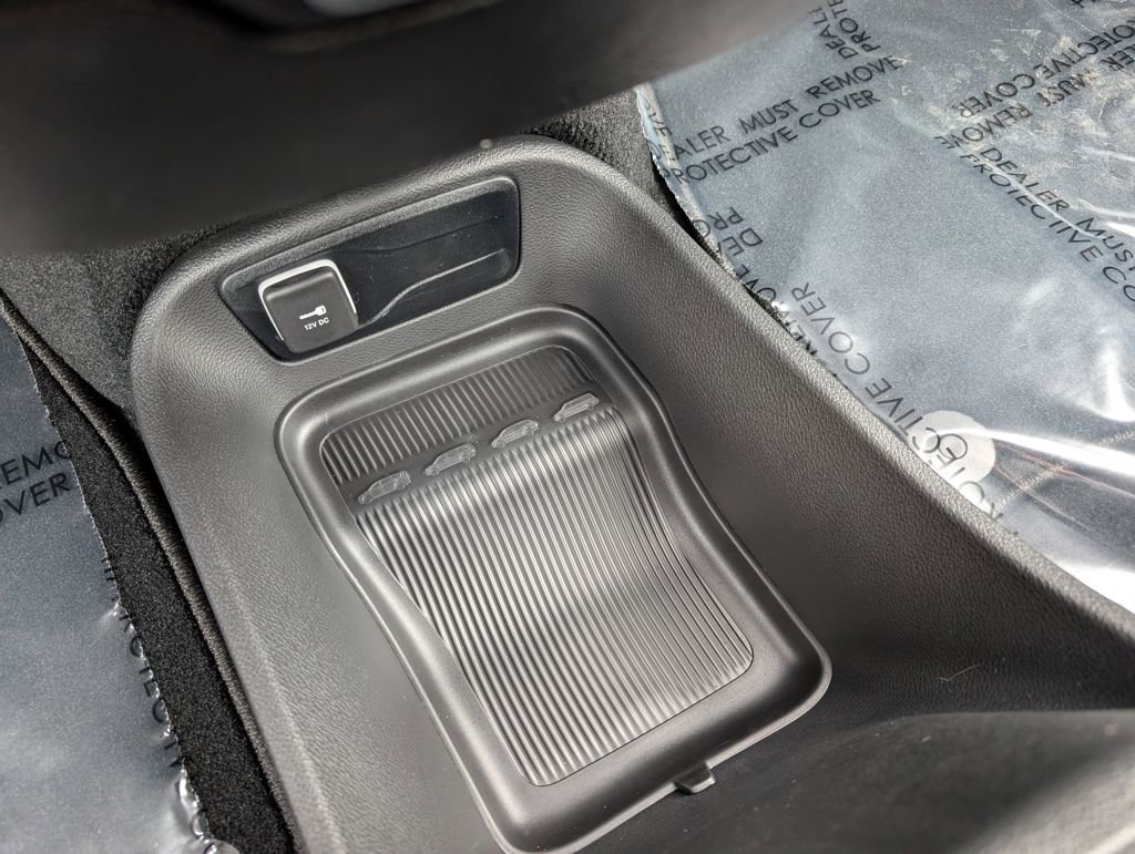 New 2026 Chrysler Voyager LX image 30