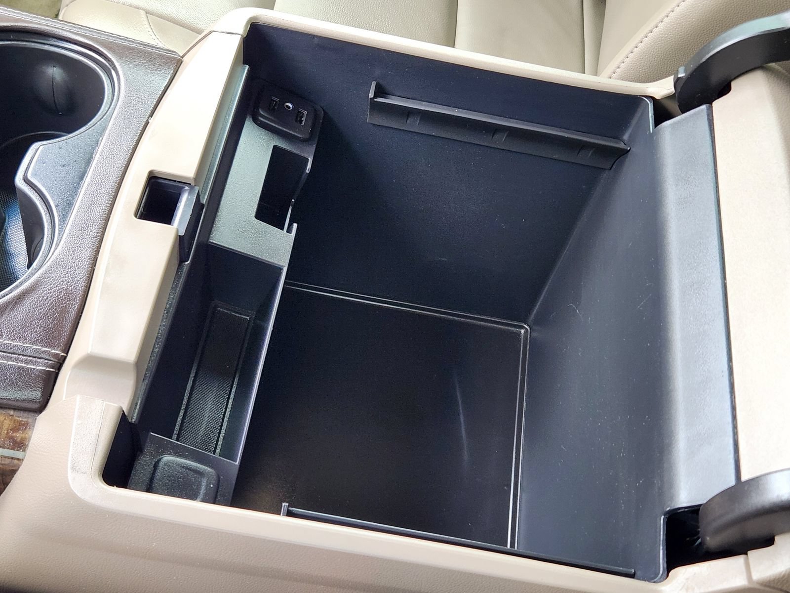 Used 2016 Chevrolet Tahoe LT RWD image 22