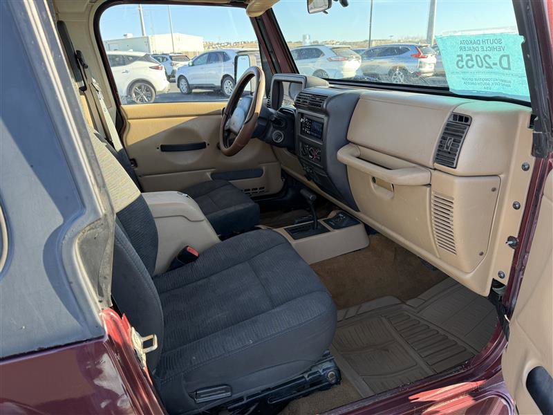 Used 2001 Jeep Wrangler Sahara AWD/4WD image 10
