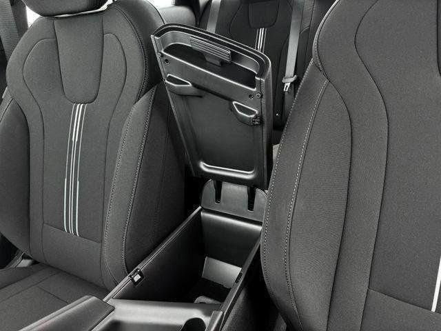 New 2025 Hyundai Elantra Sport FWD image 27