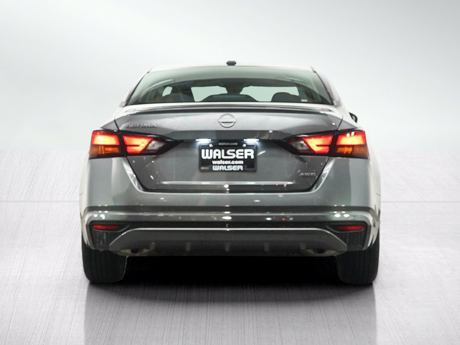Used 2025 Nissan Altima 2.5 SV AWD/4WD image 4