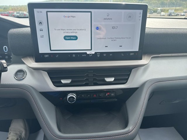New 2025 Ford Explorer Active image 25