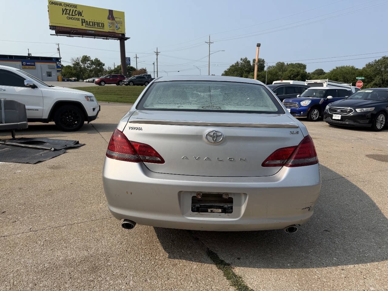 Used 2008 Toyota Avalon XLS FWD image 5