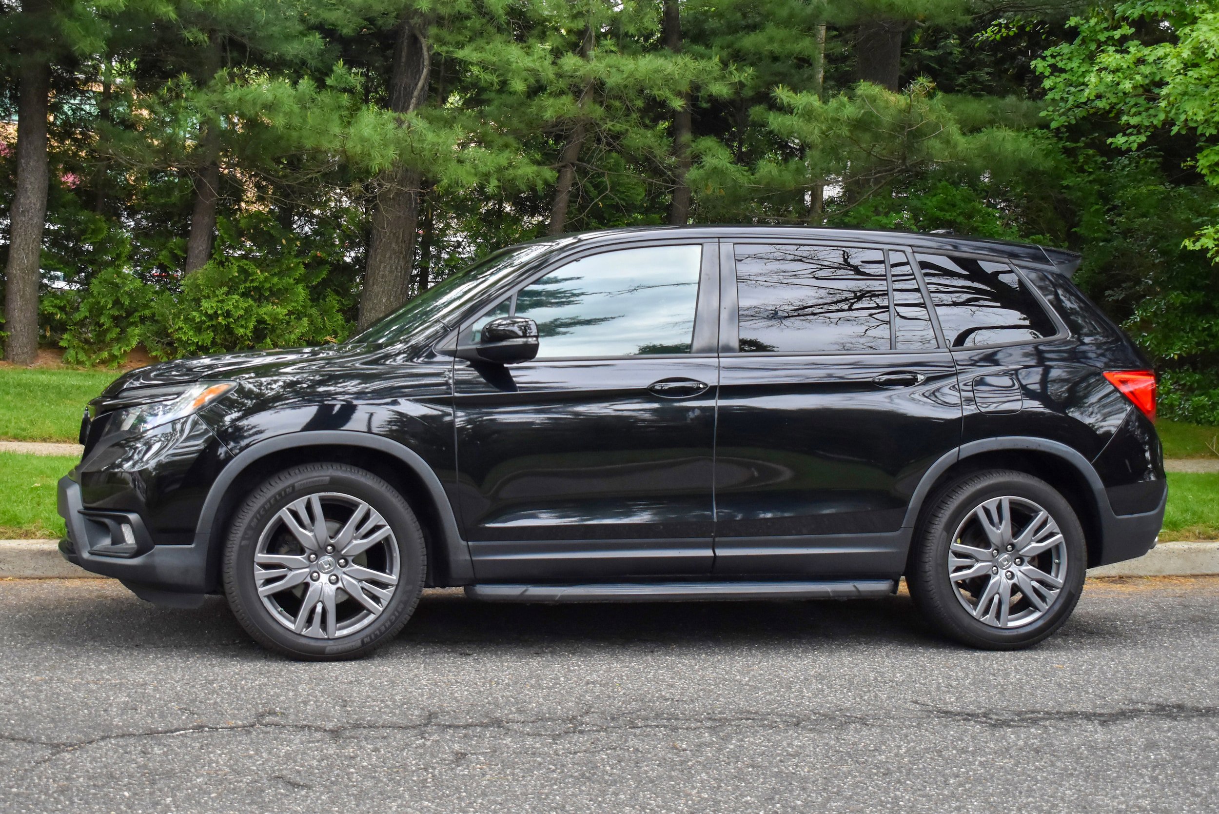 Used 2019 Honda Passport EX-L image 3