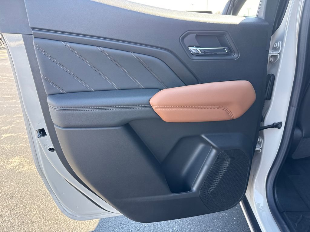 New 2026 GMC Canyon AT4 w/ AT4 Premium Package image 32