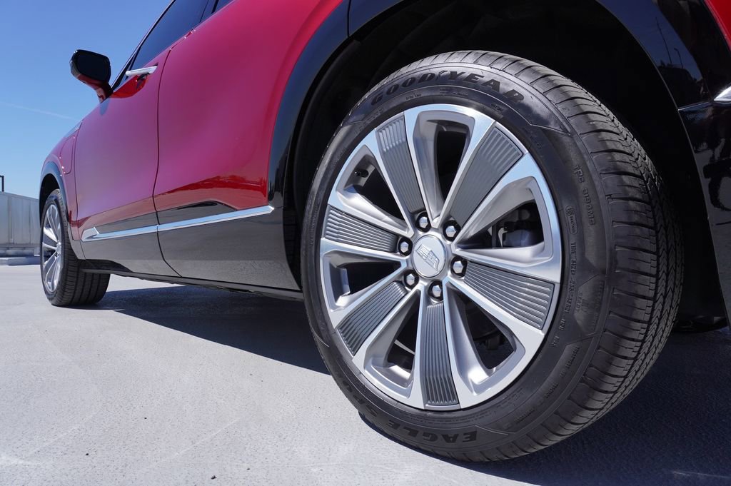 Certified 2026 Cadillac Vistiq Luxury image 6