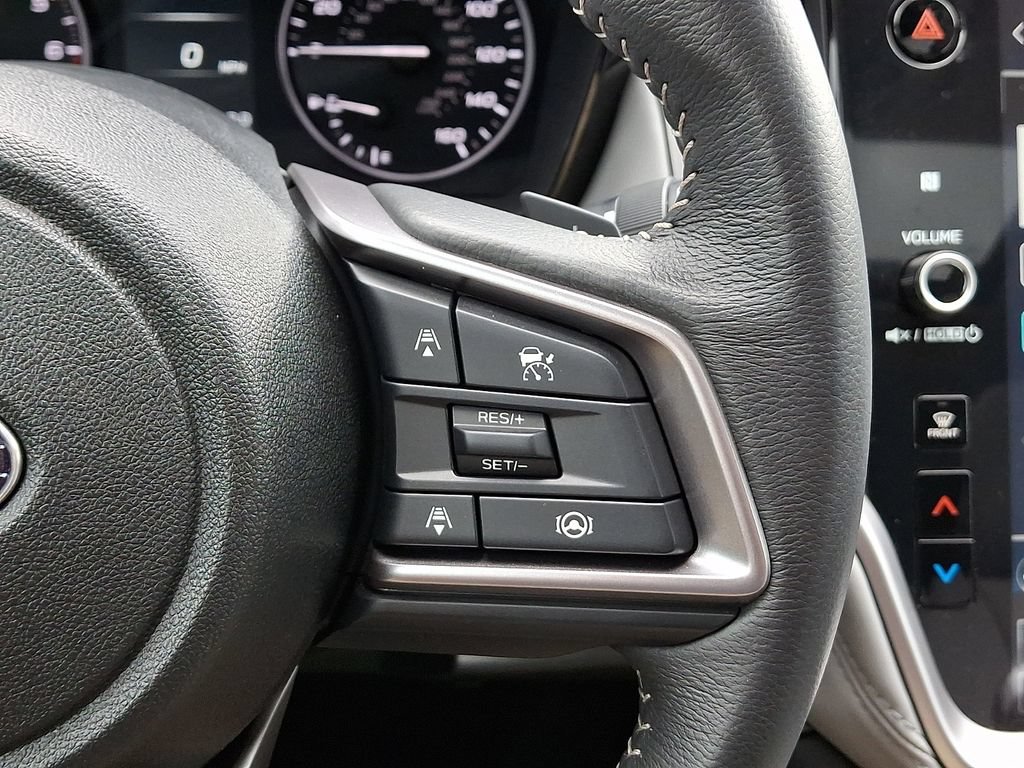 Used 2025 Subaru Outback Premium AWD/4WD image 23
