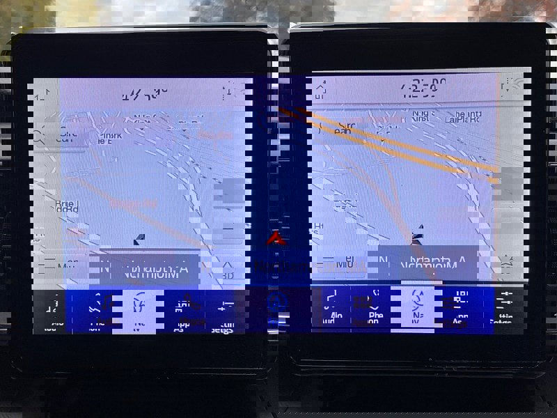 Certified 2022 Ford Explorer XLT w/ Equipment Group 202A image 23