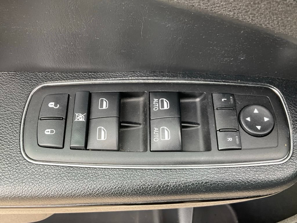 Used 2014 Chrysler 300 S AWD/4WD image 26