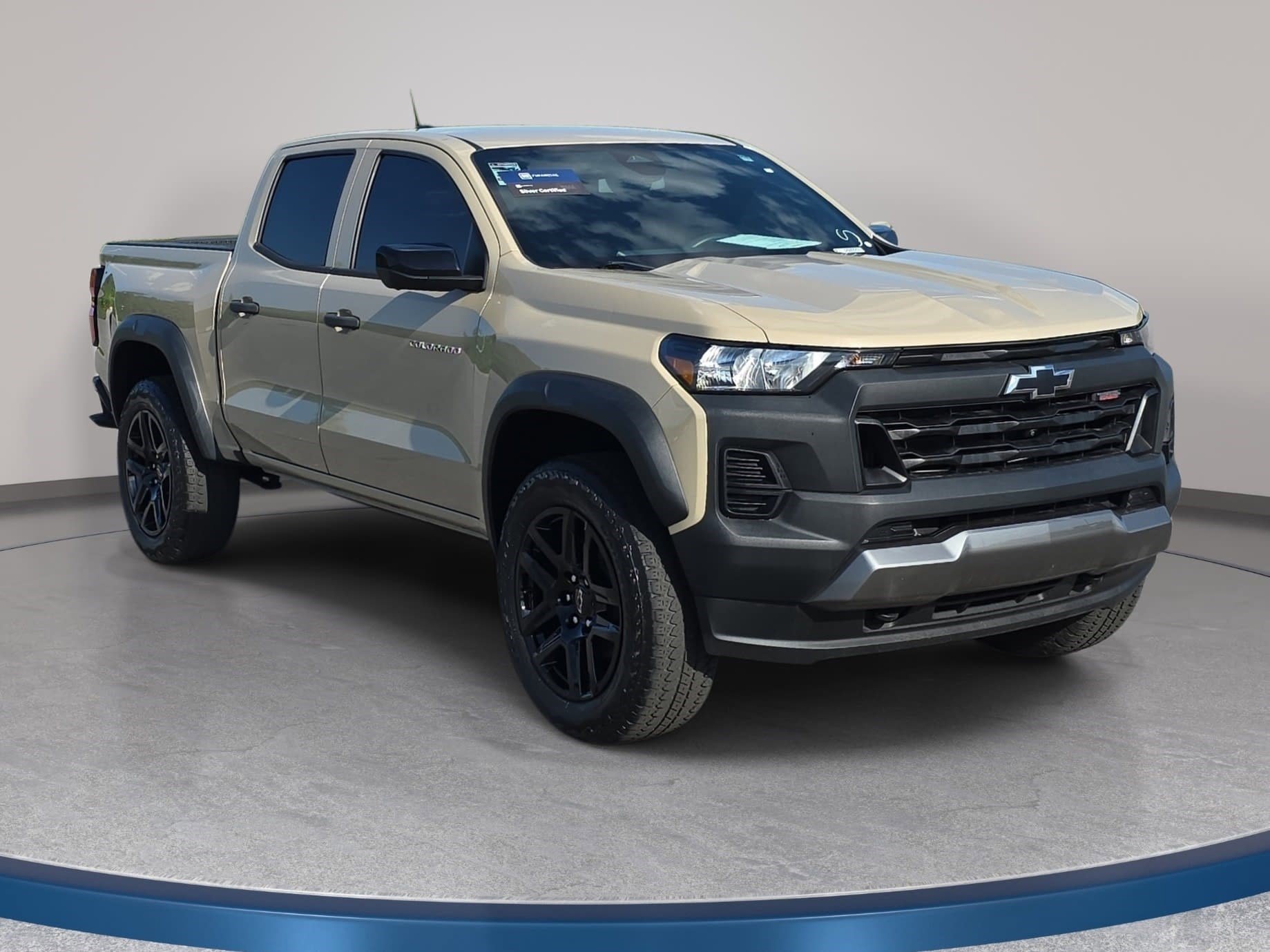 Used 2024 Chevrolet Colorado Trail Boss w/ Technology Package AWD/4WD image 3